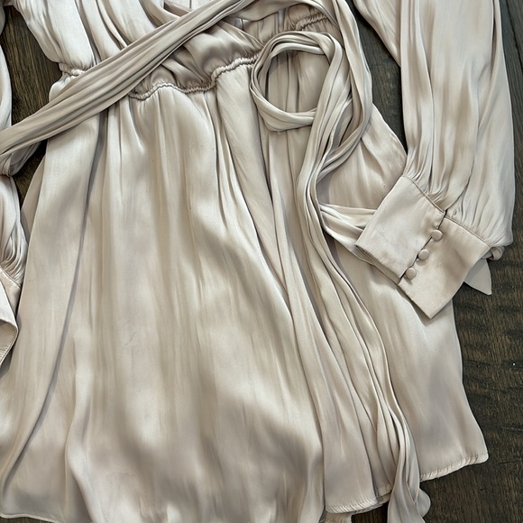 DYNAMITE Romper - Picture 3 of 3